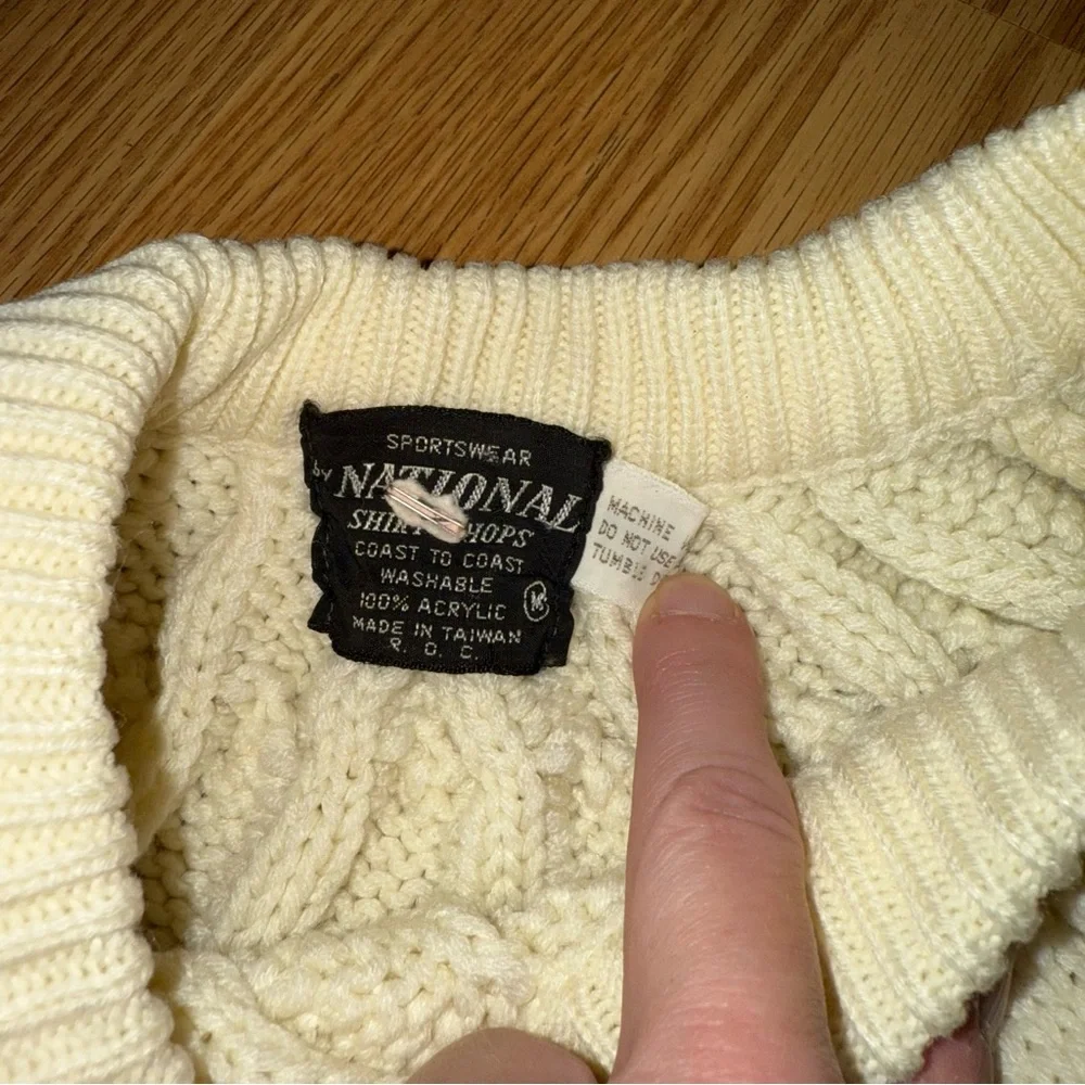 Vintage National Shirt Shops‎ Cable Knit Yoke Sweater cream, black Size Medium
